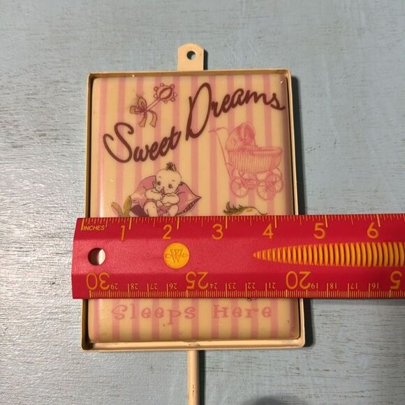 Baby Girl Vintage For Bedroom “Sweet Dreams the princess sleeps here” Gifts Home - Picture 5 of 6